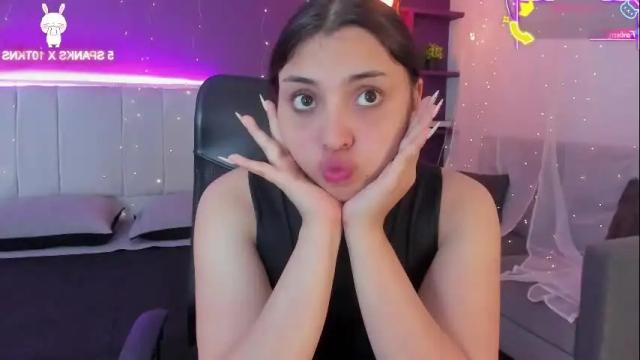 Image 2 of vickybunny_ Stream on Chaturbate on 14 days ago