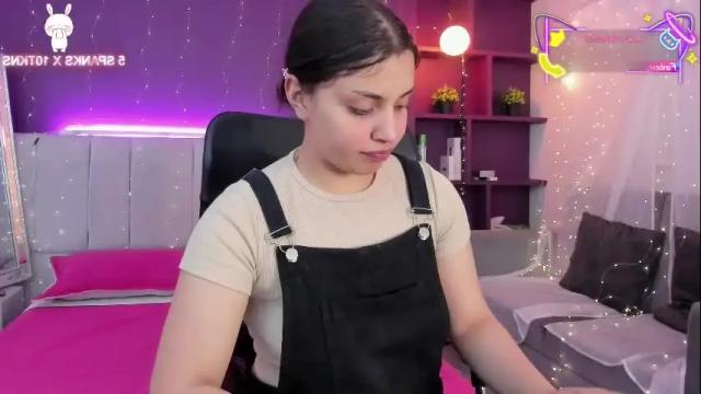 Image 3 of vickybunny_ Stream on Chaturbate on 6 days ago