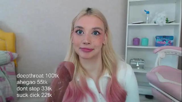 Image 6 of vickyfuckingdoll Stream on Chaturbate on 1 month ago