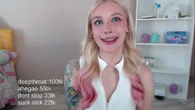 Image 2 of vickyfuckingdoll Stream on Chaturbate on 1 month ago