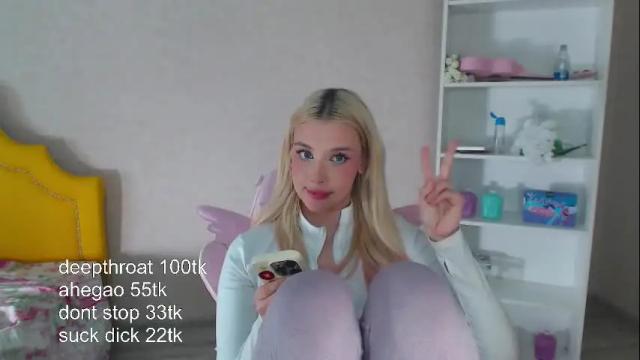 Image 11 of vickyfuckingdoll Stream on Chaturbate on 28 days ago