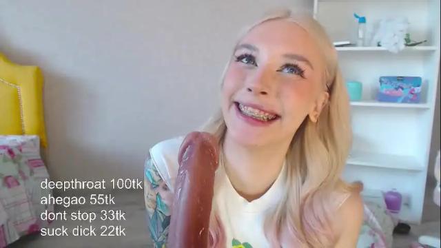 Image 10 of vickyfuckingdoll Stream on Chaturbate on 25 days ago