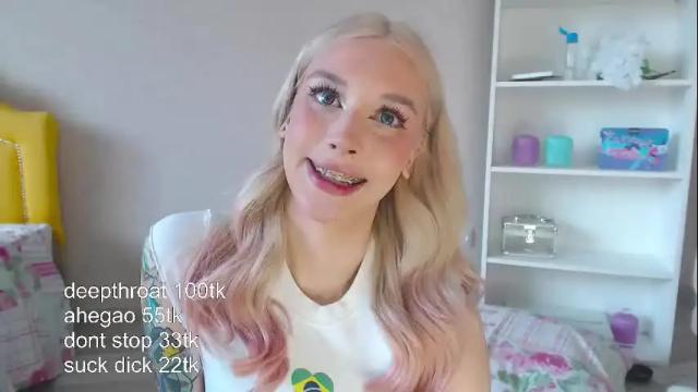 Image 3 of vickyfuckingdoll Stream on Chaturbate on 25 days ago