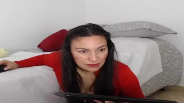 Image 3 of vickyjuice1 Stream on Chaturbate on 16 months ago