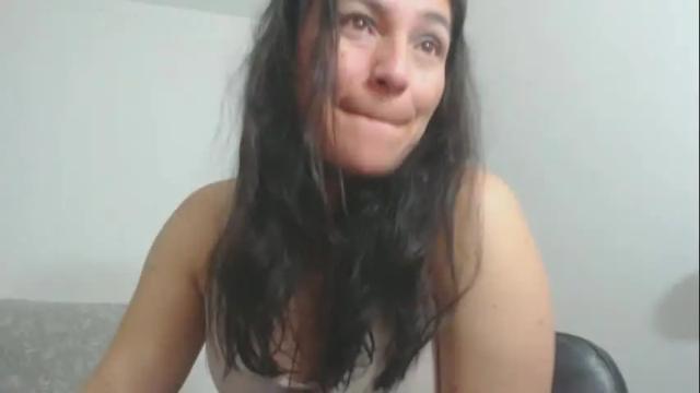 Image 3 of vickyjuice1 Stream on Chaturbate on 2 months ago