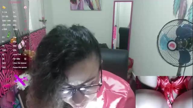 Image 3 of vickysexyx Stream on Chaturbate on 26 days ago