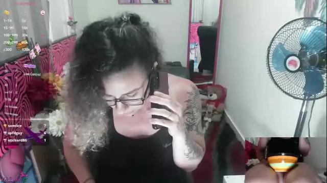 Image 7 of vickysexyx Stream on Chaturbate on 25 days ago
