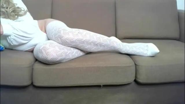 Image 12 of vickyvickge Stream on Chaturbate on 23 days ago