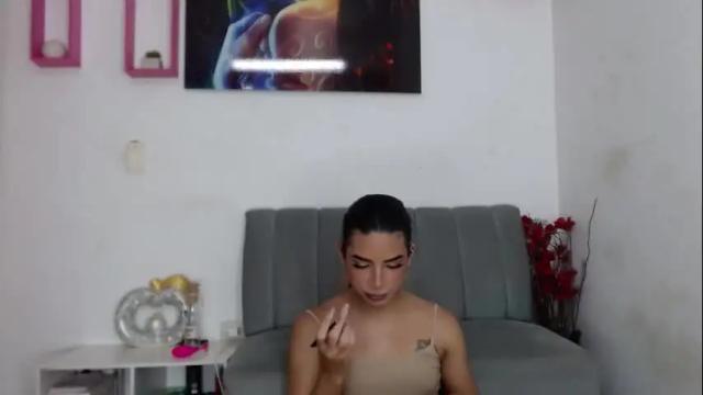 Image 3 of vickyxdany Stream on Chaturbate on 29 days ago