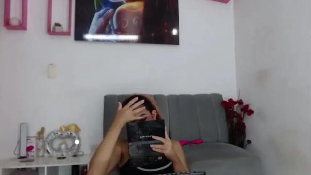 Image 10 of vickyxdany Stream on Chaturbate on 9 days ago