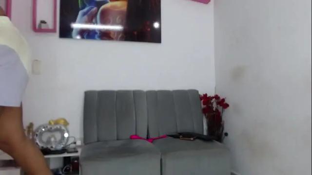 Image 4 of vickyxdany Stream on Chaturbate on 3 days ago