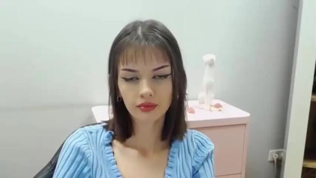 Image 10 of vickyxflirt Stream on Chaturbate on 16 months ago
