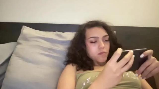 Image 6 of vickyyyx Stream on Chaturbate on 15 months ago
