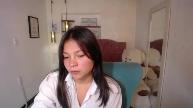 Image 2 of vicoo_ Stream on Chaturbate on 16 months ago