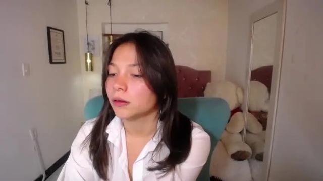 Image 3 of vicoo_ Stream on Chaturbate on 16 months ago