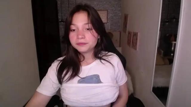 Image 11 of vicoo_ Stream on Chaturbate on 16 months ago