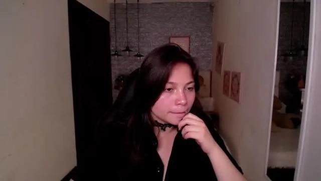 Image 2 of vicoo_ Stream on Chaturbate on 16 months ago
