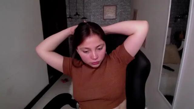 Image 3 of vicoo_ Stream on Chaturbate on 16 months ago
