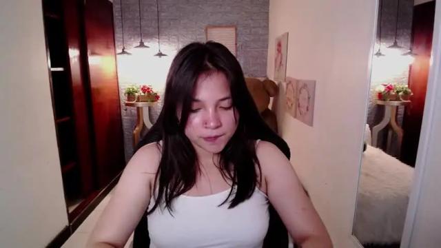 Image 2 of vicoo_ Stream on Chaturbate on 15 months ago