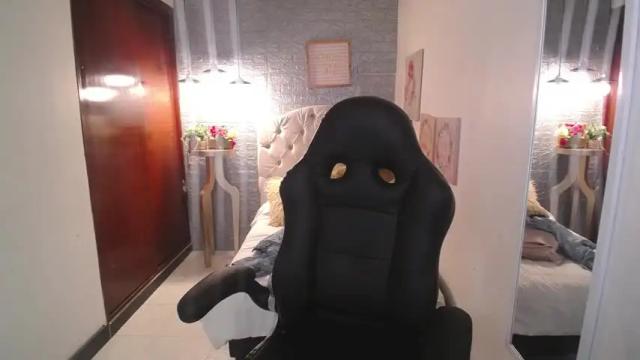 Image 2 of vicoo_ Stream on Chaturbate on 15 months ago