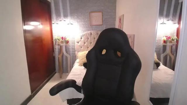 Image 3 of vicoo_ Stream on Chaturbate on 15 months ago