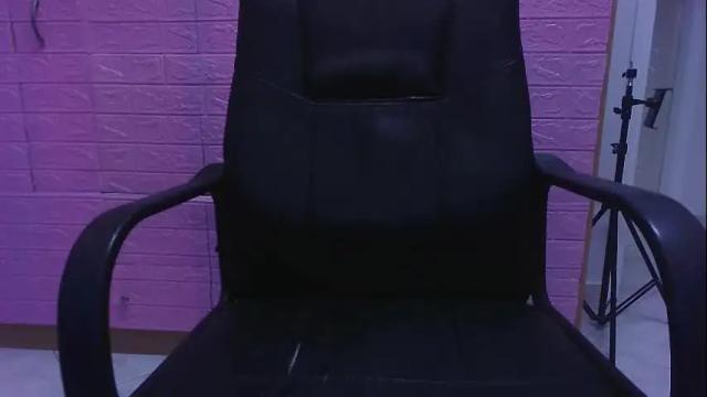 Image 12 of victoreiya Stream on Chaturbate on 4 months ago