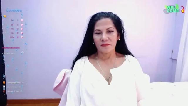 Image 3 of victoria__milfs Stream on Chaturbate on 16 months ago