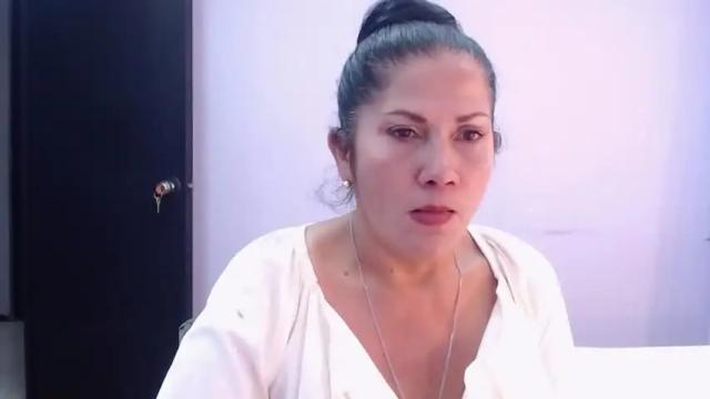 Image 3 of victoria__milfs Stream on Chaturbate on 15 months ago