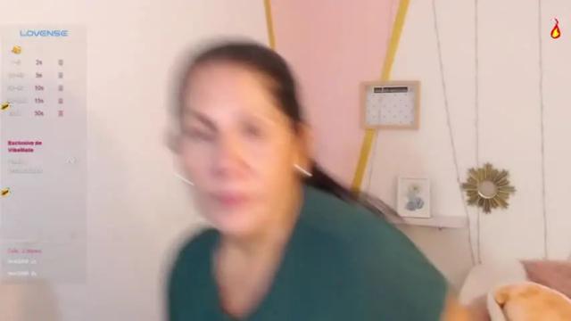 Image 3 of victoria__milfs Stream on Chaturbate on 14 months ago