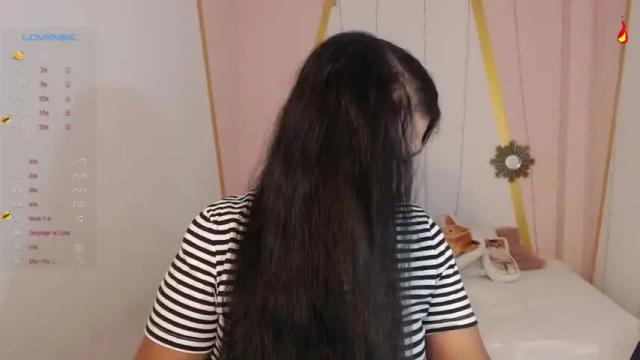 Image 4 of victoria__milfs Stream on Chaturbate on 14 months ago