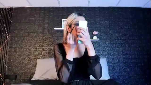 Image 3 of victoria_badgal Stream on Chaturbate on 1 month ago