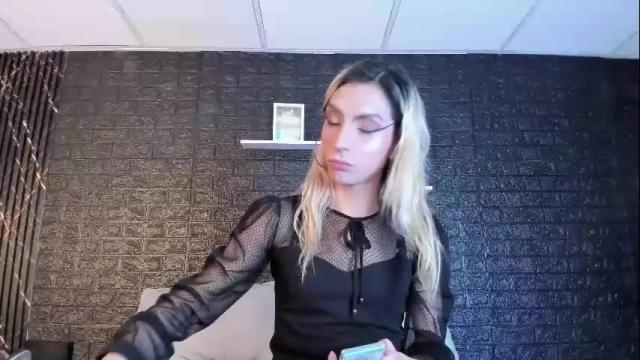 Image 7 of victoria_badgal Stream on Chaturbate on 16 days ago