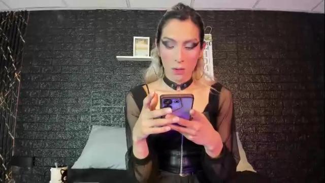 Image 2 of victoria_badgal Stream on Chaturbate on 7 days ago