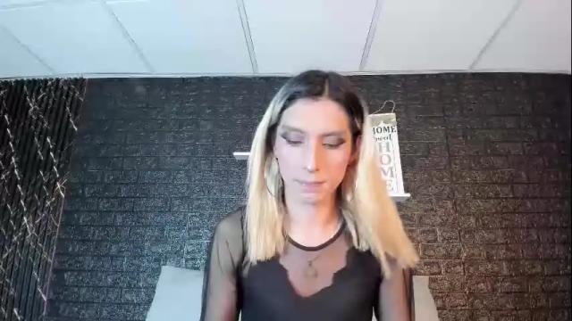 Image 6 of victoria_badgal Stream on Chaturbate on 2 days ago