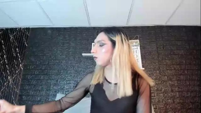 Image 7 of victoria_badgal Stream on Chaturbate on 2 days ago