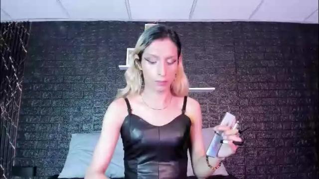 Image 3 of victoria_badgal Stream on Chaturbate on 2 months ago