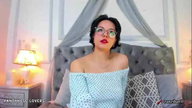Image 8 of victoria_byte Stream on Chaturbate on 2 days ago