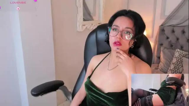 Image 2 of victoria_byte Stream on Chaturbate on 28 days ago