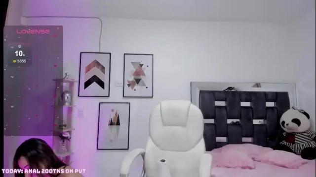 Image 8 of victoria_castillo1 Stream on Chaturbate on 2 months ago