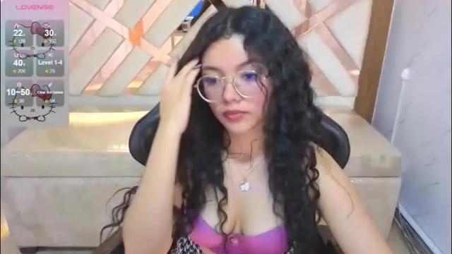 Image 10 of victoria_castillo_b Stream on Chaturbate on 2 months ago