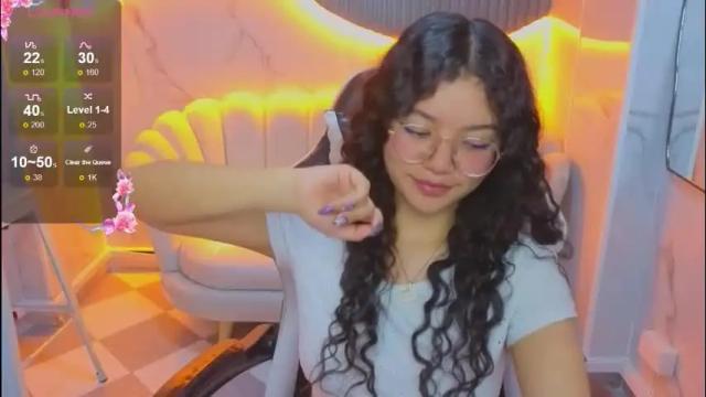 Image 10 of victoria_castillo_b Stream on Chaturbate on 2 months ago
