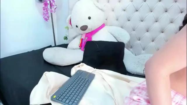 Image 4 of victoria_colemann Stream on Chaturbate on 6 days ago