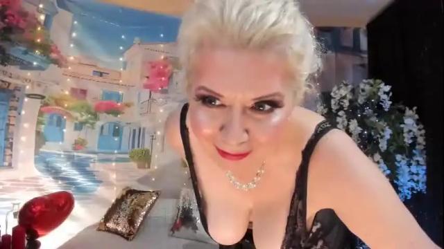 Image 11 of victoria_dior Stream on Chaturbate on 11 days ago