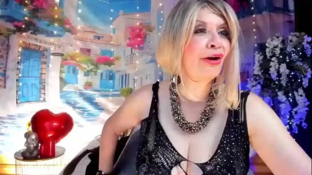 Image 11 of victoria_dior Stream on Chaturbate on 9 days ago
