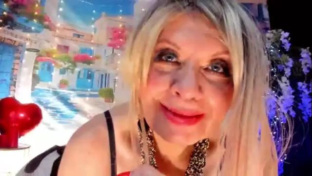 Image 12 of victoria_dior Stream on Chaturbate on 9 days ago