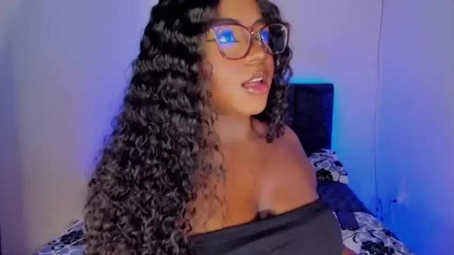 Image 3 of victoria_gill_ Stream on Chaturbate on 14 months ago