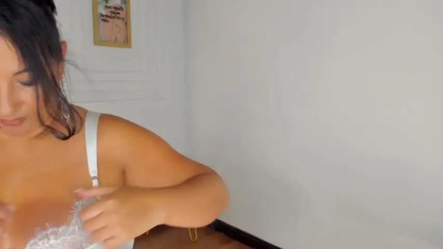 Image 11 of victoria_harper Stream on Chaturbate on 12 months ago