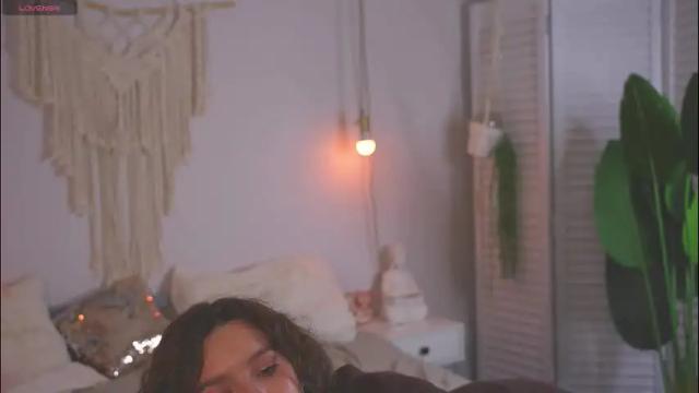 Image 3 of victoria_karma Stream on Chaturbate on 2 months ago