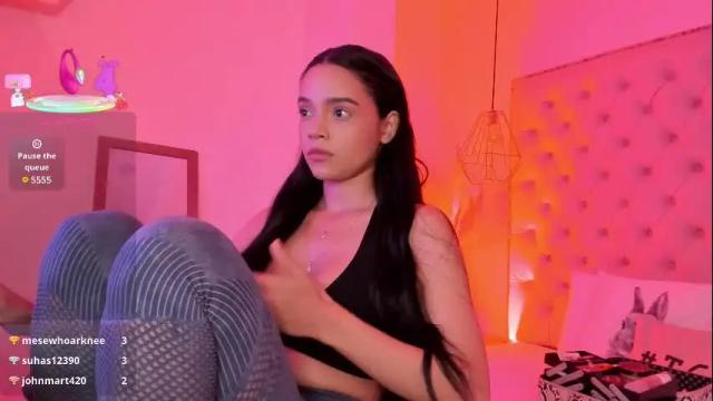 Image 8 of victoria_kitt Stream on Chaturbate on 1 month ago