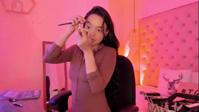 Image 2 of victoria_kitt Stream on Chaturbate on 16 days ago